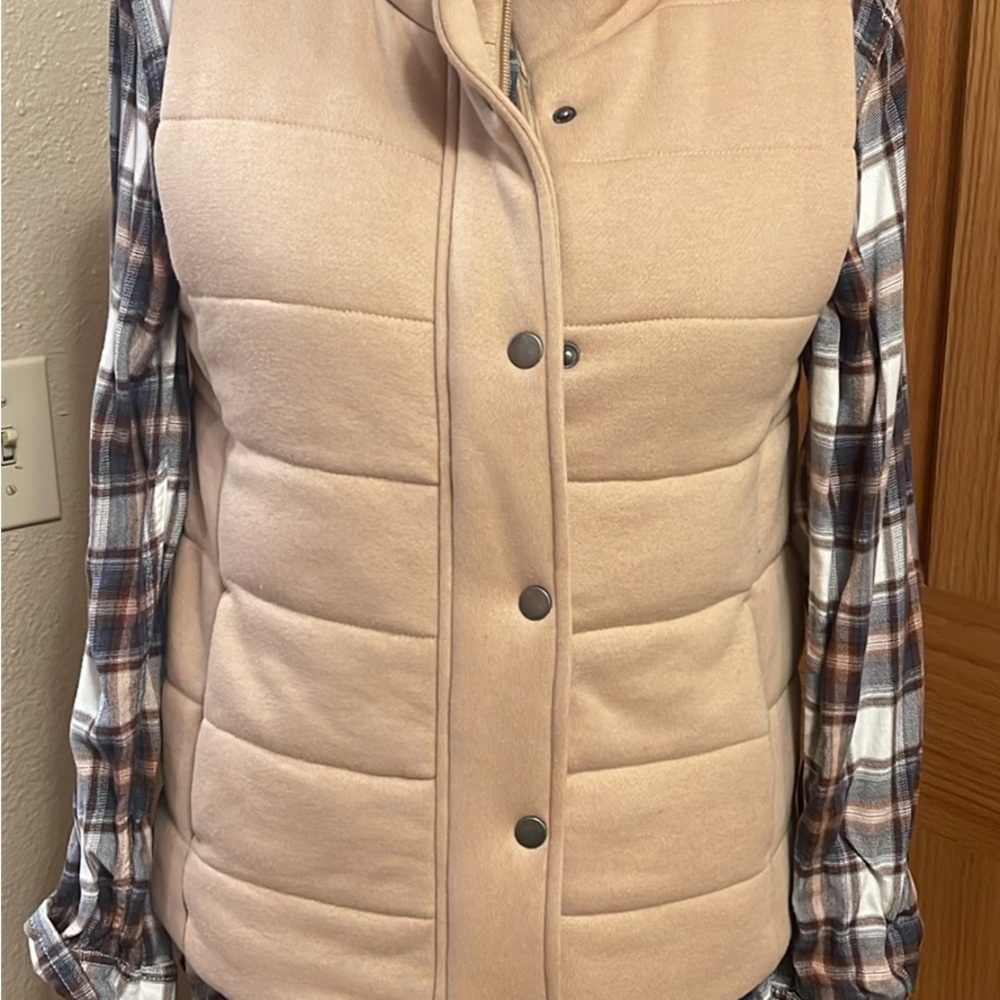 Women's Beige Quilted Vest